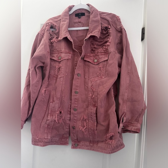 Missguided petite pink distressed denim jacket - Picture 3 of 3